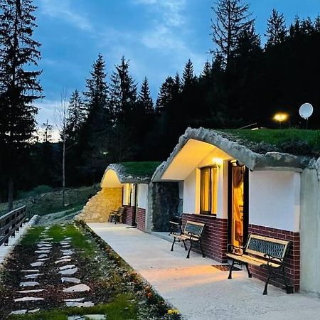 Resort Valea Tatarilor Lacu Rosu Ngoại thất bức ảnh