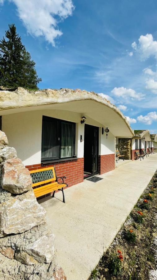 Resort Valea Tatarilor Lacu Rosu Ngoại thất bức ảnh