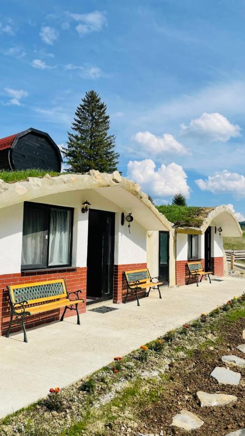 Resort Valea Tatarilor Lacu Rosu Ngoại thất bức ảnh